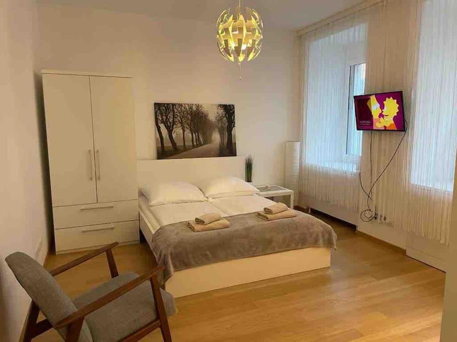 Akh - Uni 10Min - Zentrum 10 Min Bécs Kültér fotó